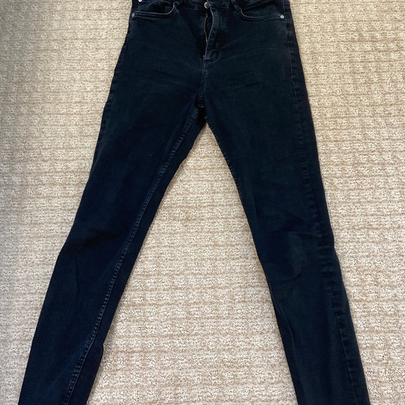 Blue Levi Jeans - Picture 5 of 6